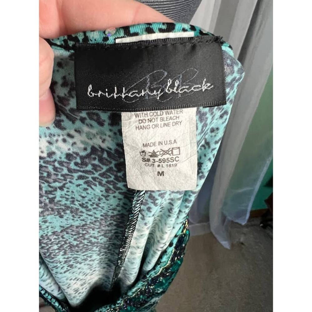 knit top jeweled collared green animal print - Picture 8 of 9